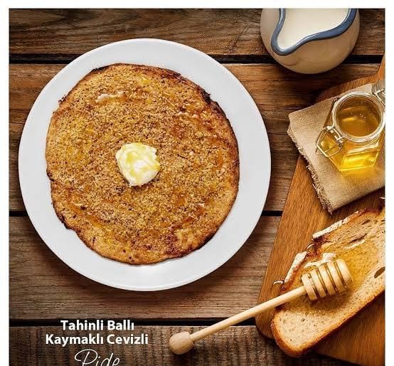 Ballı Kaymaklı Tahinli Pide